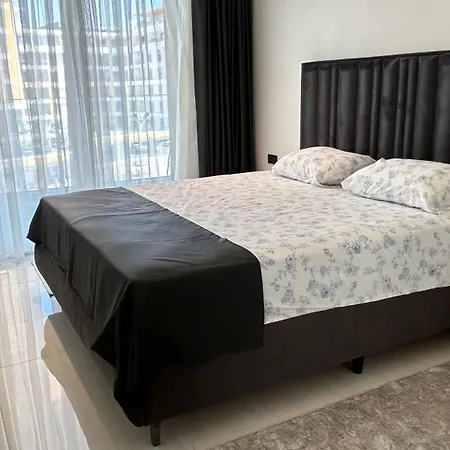 Azura World Turkler Modern 1 Bedroom With Pool View Apartamento